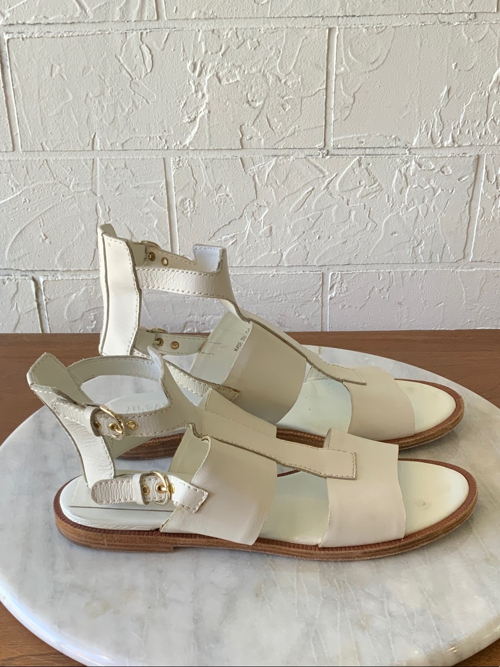 Jil Sander Cream Leather T-Strap Gladiator Sandals